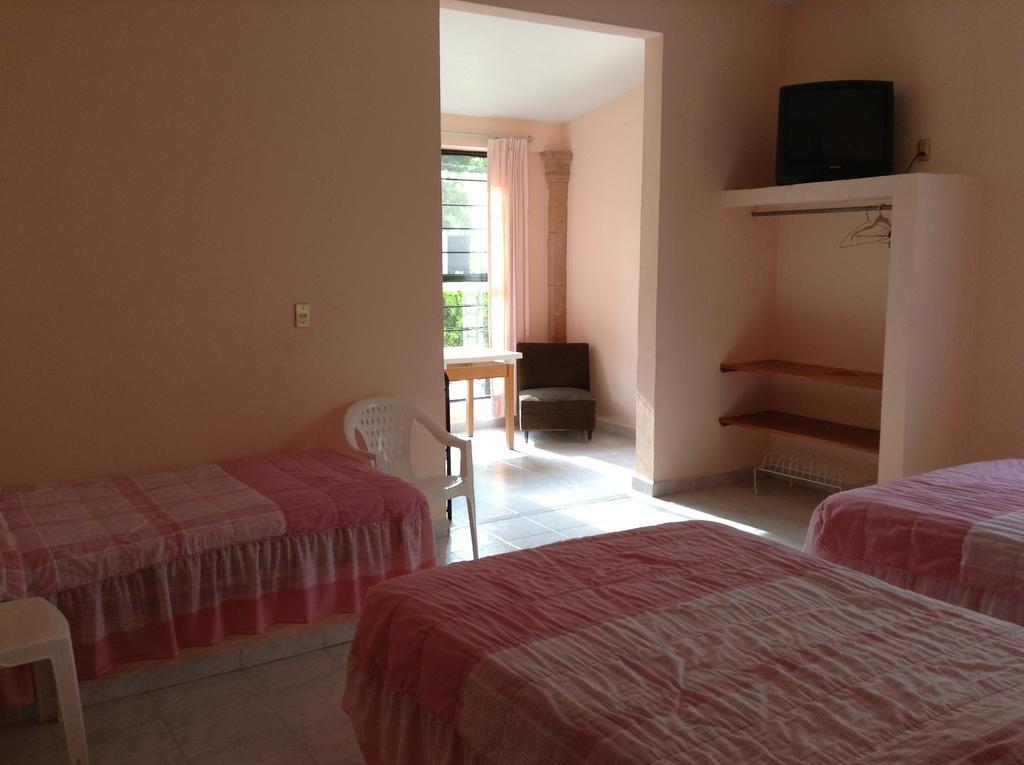 Hotel Tecozautla Bagian luar foto