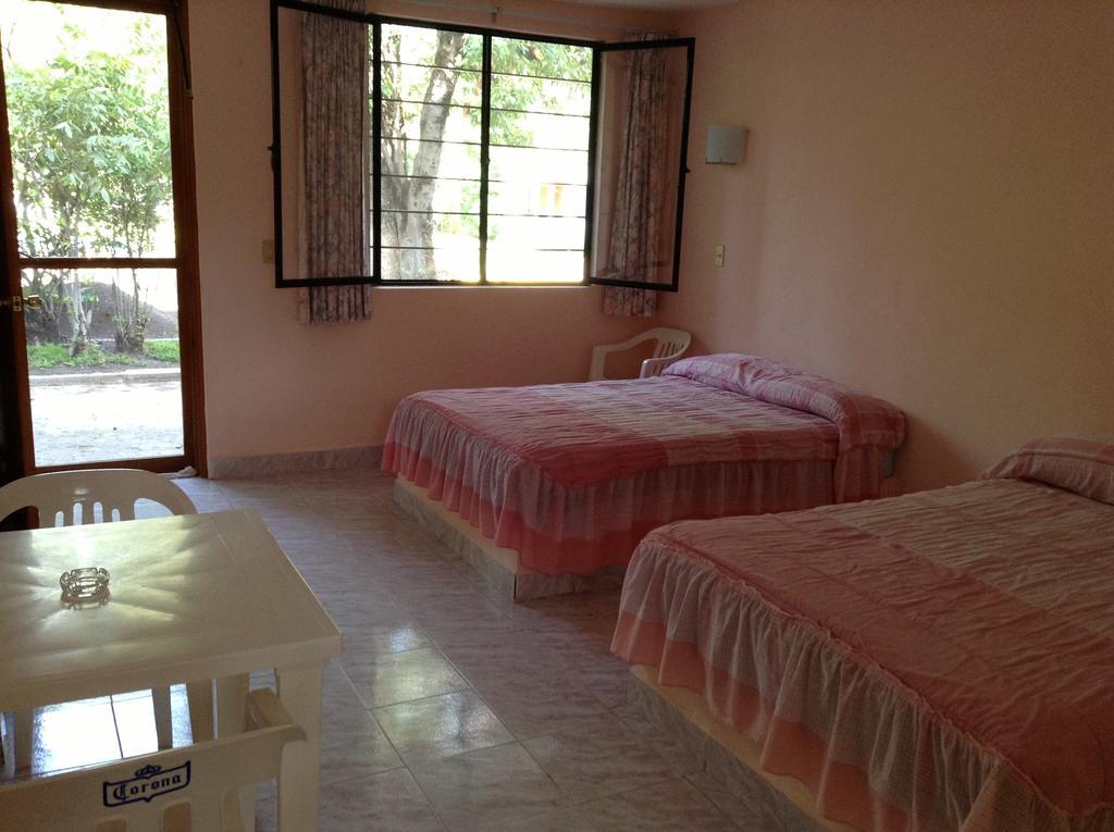 Hotel Tecozautla Bagian luar foto